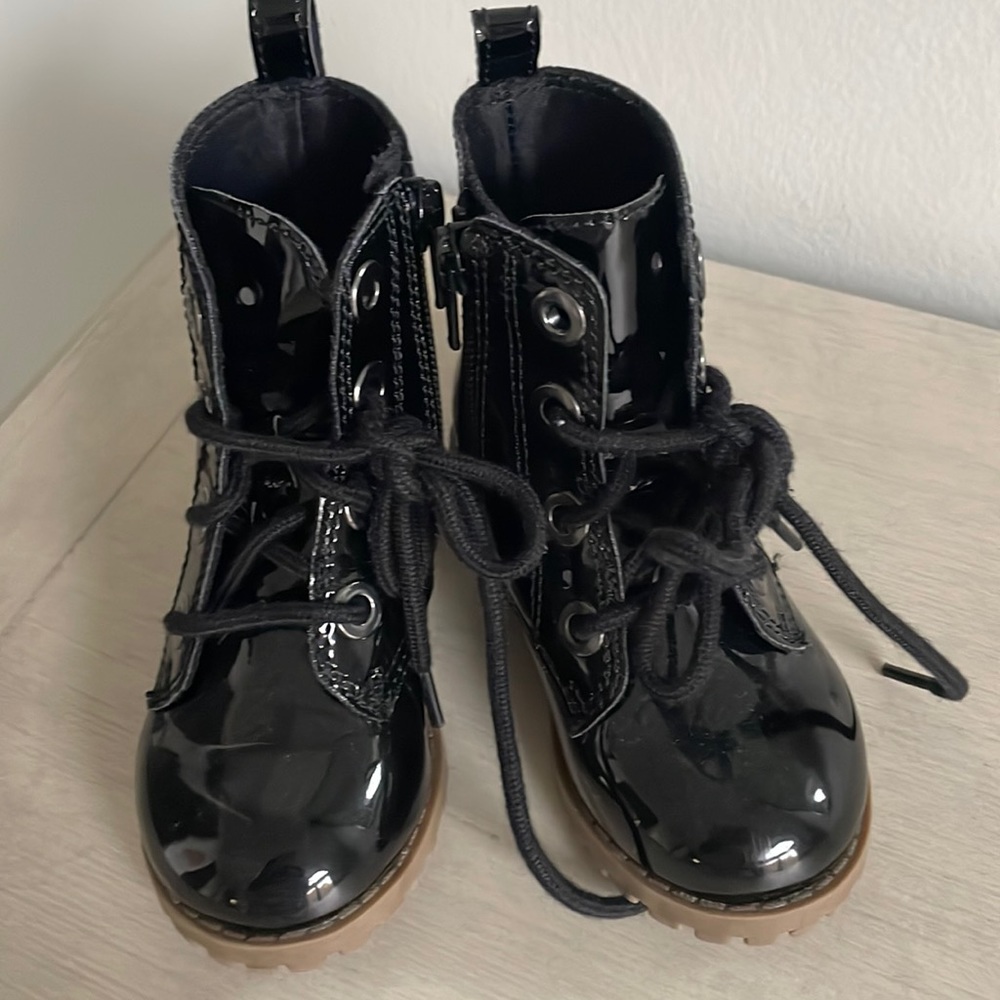 Old Navy Black Patent Leather Kids Booties